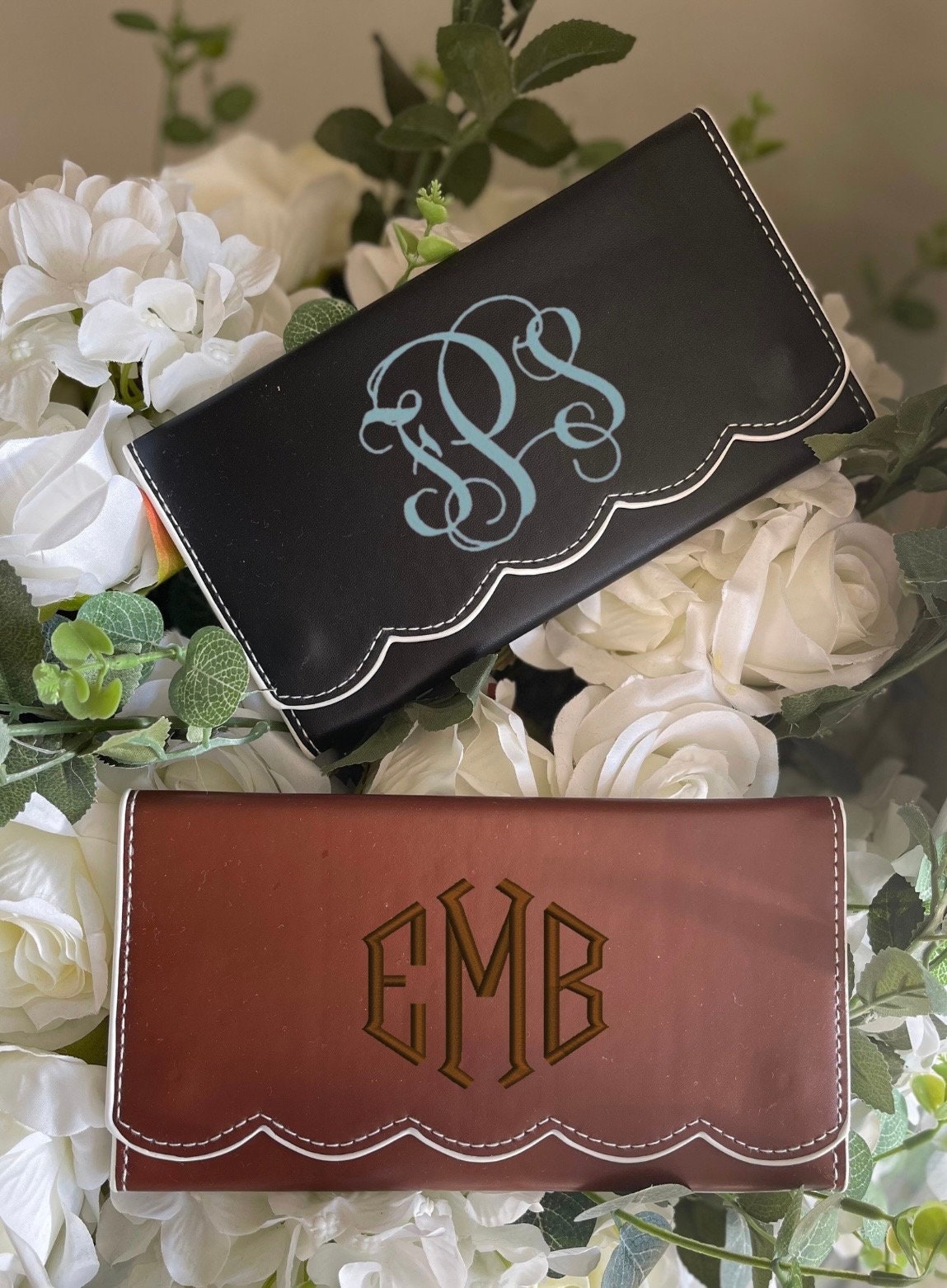 Monogrammed Scalloped Wallet |Women’s Vegan Leather Wallet |Custom Tri fold Wallet |Monogrammed Gift for Her |Mother’s Day Gift